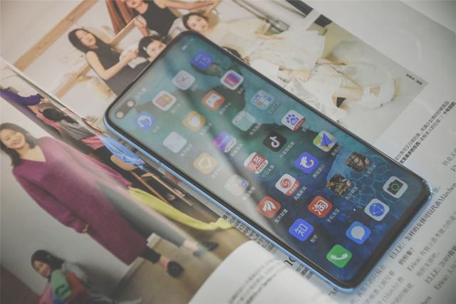 「5g手机」荣耀V30 Pro值得买吗?一个月重度使用者来告诉你真相