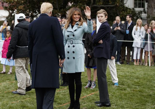 巴伦■特朗普携带妻儿逃至白宫避难！14岁的巴伦高2米，九头身比例天生的模特