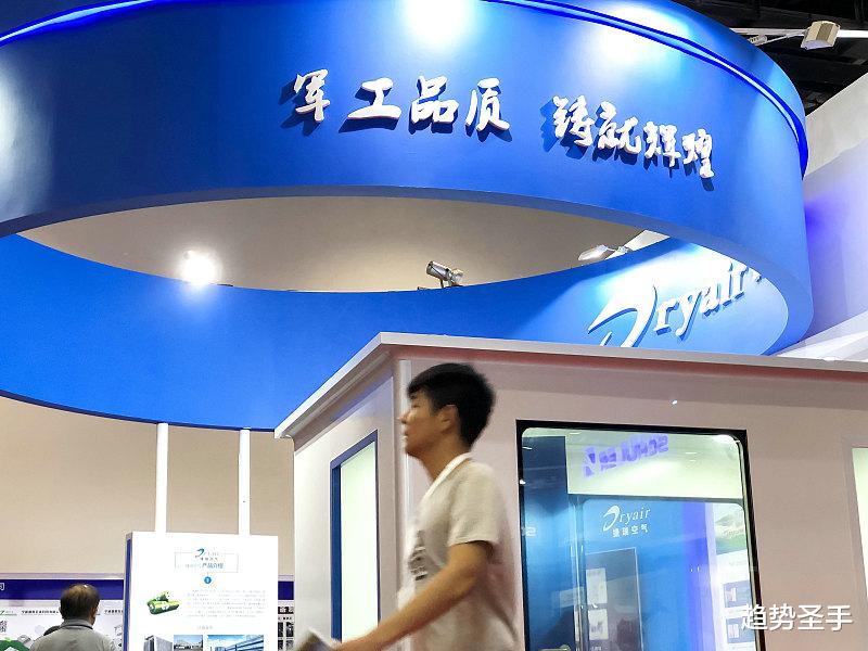 航空发动机|严重超跌的军工概念股：新签17亿订单，业绩成功突破80亿