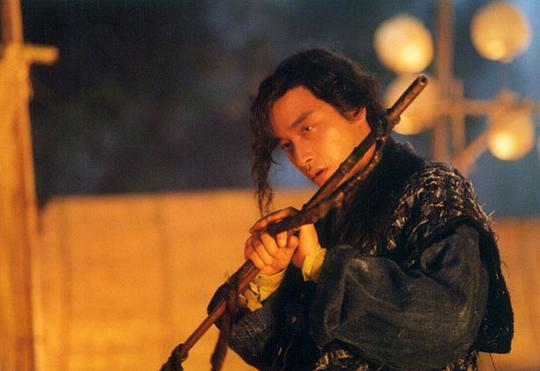 『王姬』《白发魔女传》：为什么卓一航宁愿枯守十年，也不去哄练霓裳？