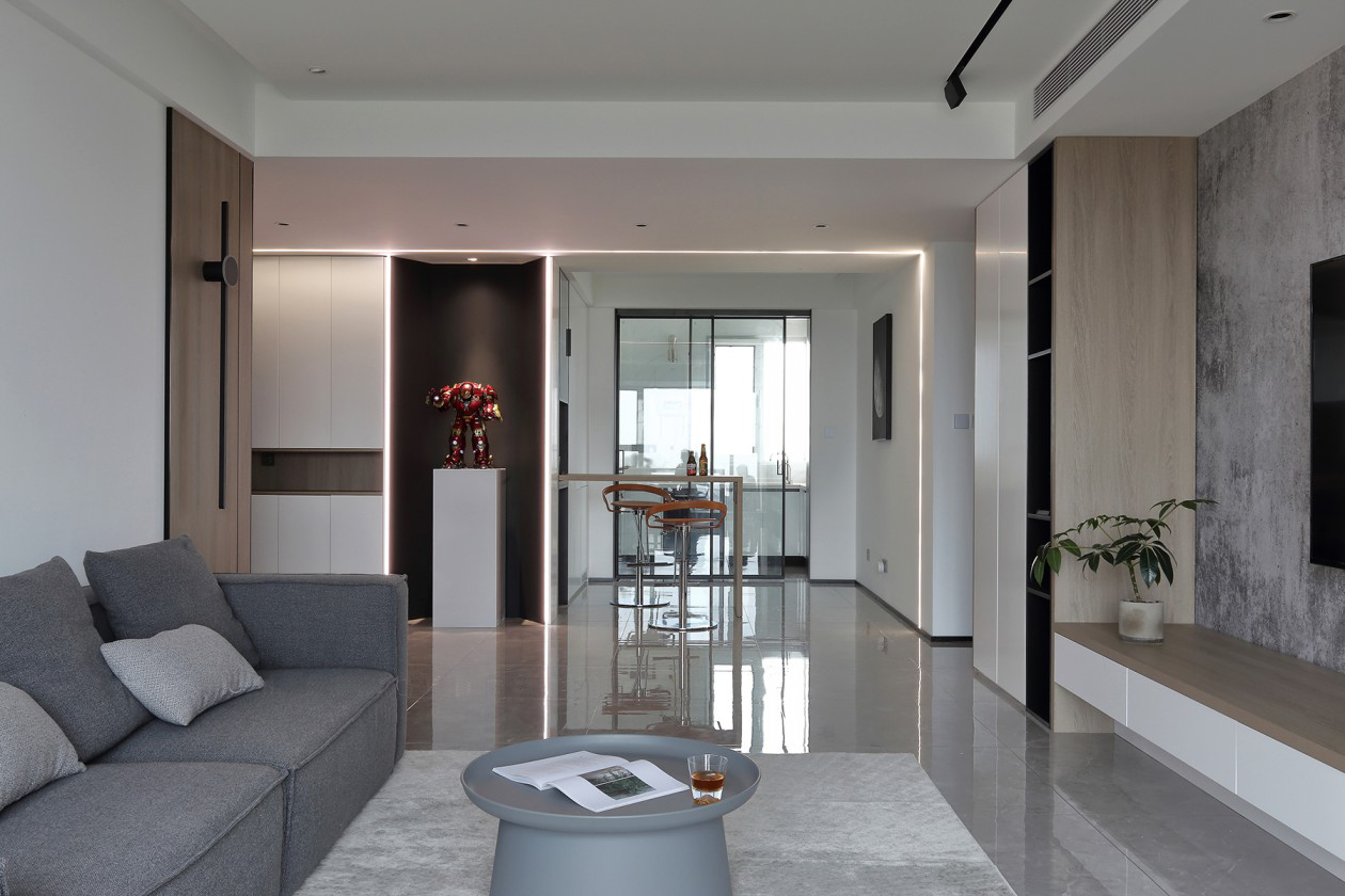 |他家130㎡三居室，一人独住，装修花费40W，客厅现代简洁清爽自然，浴缸放阳台，豪气，忍不住晒晒