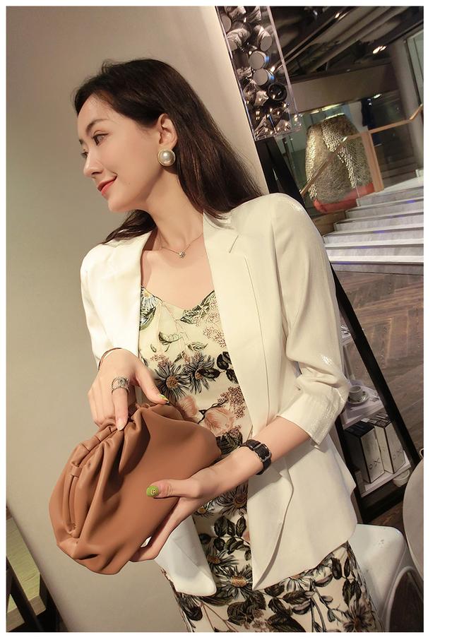 职业装|女白领职业装太有魅力,简约不失甜美,轻松展现自信美