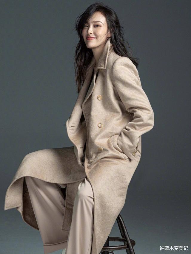 『发型』\披头发\还是\扎头发\好看？主要看这4个部位，脸型真不关键