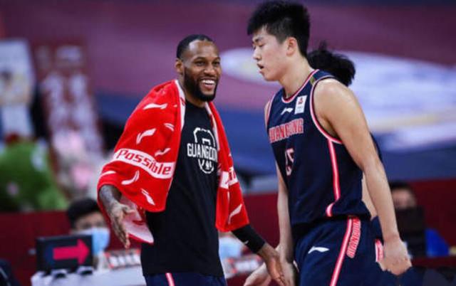 广东省|10中8！广东00后小将横空出世，球迷：有望成为领袖球员