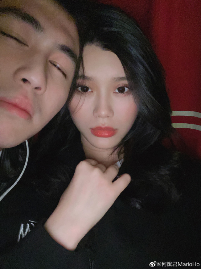 何猷君|何猷君内涵其他房考不上牛津，却被扒出亲妹妹何超欣也是花钱上学