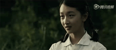 谋女郎|首位00后谋女郎因长相上热搜：一副招直男喜欢的白幼瘦就该骂？