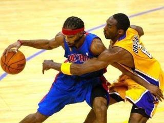 汉密尔顿：汉密尔顿：乔丹让我练中投，那最难防守，科比：但没让你练跑来跑去吧