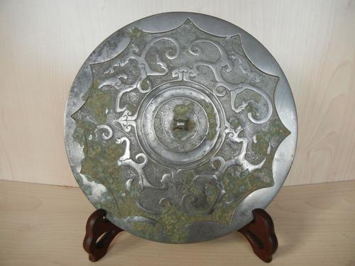 铜镜@齐王墓挖出一件113斤“铜镜”,厚度却仅1.2厘米,考古家叹为观止