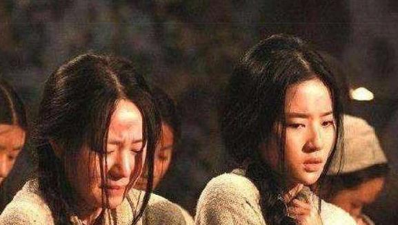 #历史揭秘#古代流放女犯人，路途遥远条件艰苦，衙役们为啥都抢着去