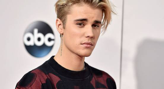 【泰勒·斯威夫特】世界名人年度收入排行榜TOP30，霉霉一天的收入我要花上一辈子