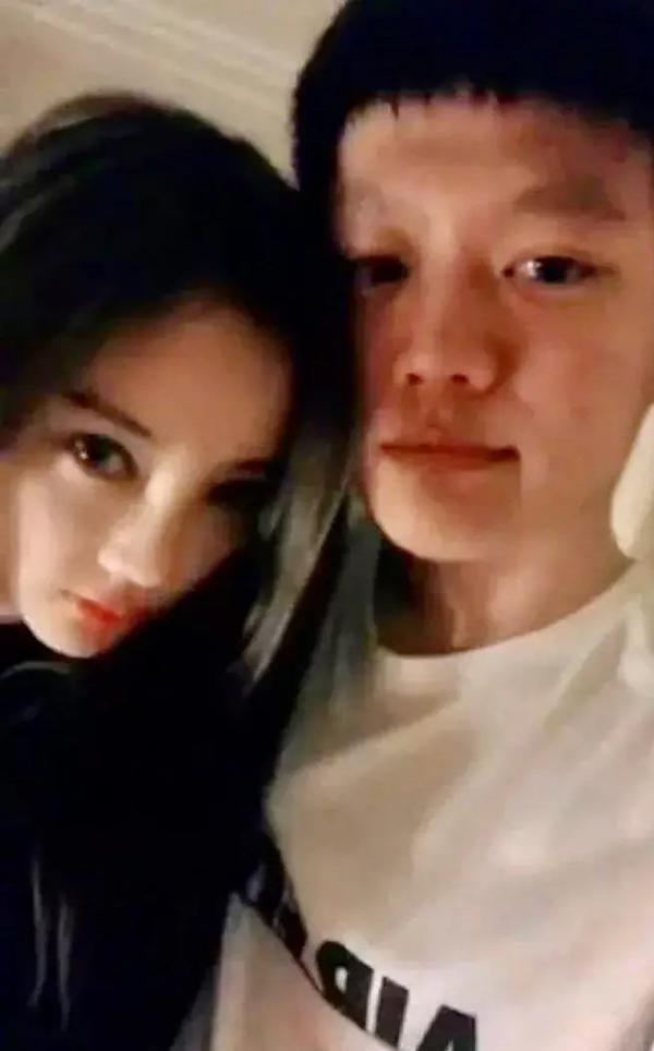 李小璐|贾乃亮乔欣恋情曝光？和李小璐复合无望，破镜终难重圆