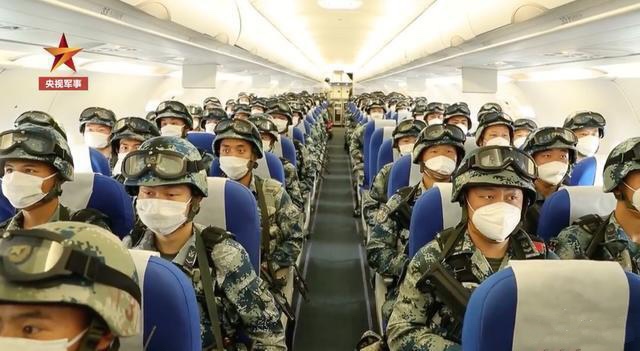 【高原】这就是中国速度！仅用几个小时，解放军几千大军抵达西北高原