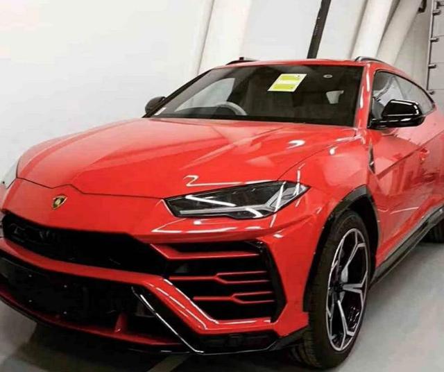 散打|散打哥1000万劳斯莱斯被曝光，光车牌就值400万，买不起