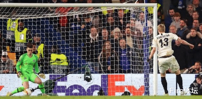 【法兰克福】疯狂1-2！欧战头号黑马轰然崩盘，9战吞6败，或以最耻辱方式出局