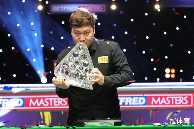 颜丙涛|颜丙涛获7大世界冠军夸赞，还有家人支持爱情滋润，真是人生赢家