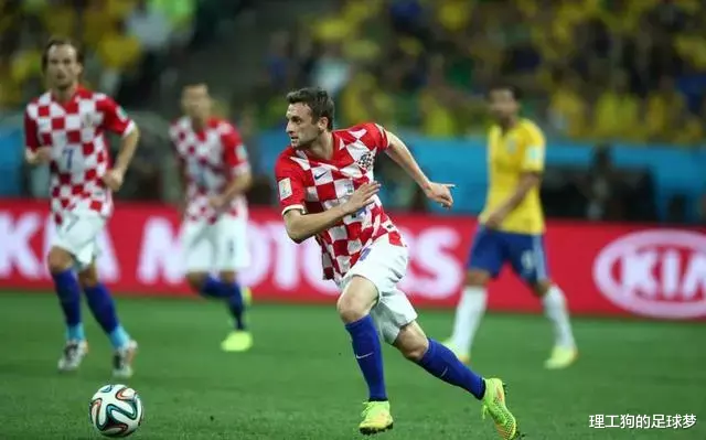 『国际米兰』从“闹情绪先生”,到世界顶级中场!这名国米小伙只用了短短2年