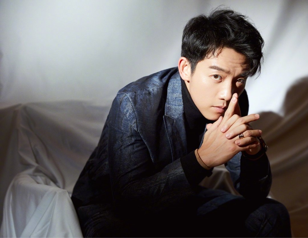 「郑恺」《奔跑吧》郑恺成“弃儿”，轮番遭到女嘉宾拒绝