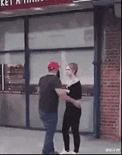 苹果|捡到了一个苹果手机，女主人应该挺可爱的，看到上面的消息我有点慌了