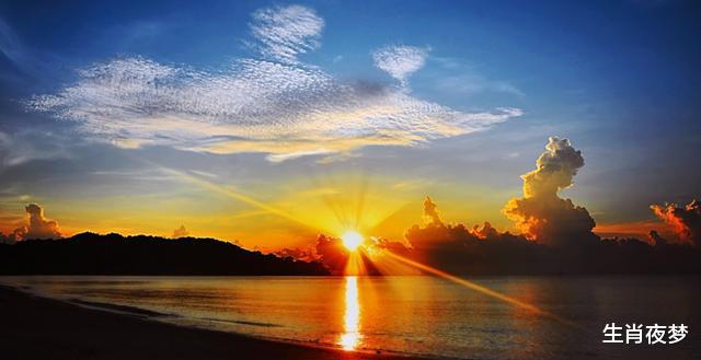 #生肖#六月，桃花暧昧，心生情愫，3生肖坠入情网，敞开心扉坦诚相爱