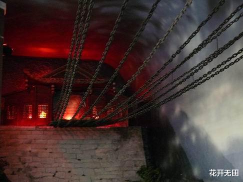 #泸定桥#红军飞夺泸定桥，守将刘文辉为何只选择拆除木板，而不选择炸桥？