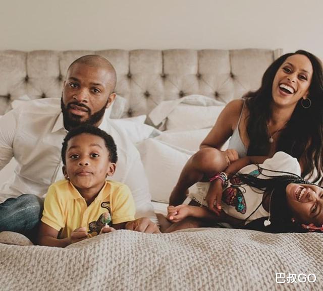 火箭队▲加盟火箭身价暴涨！塔克晒爱妻庆祝，哈登请帮帮忙，他想挣9000万