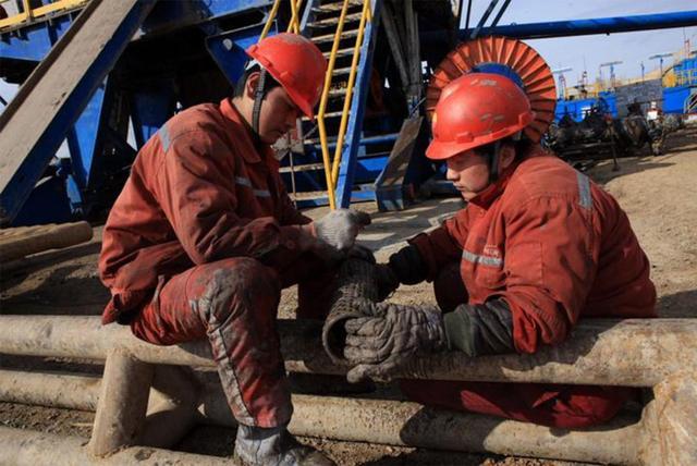 油价|重回“5元时代”？疫情冲击下油价降低，国内成品油售价再度下调