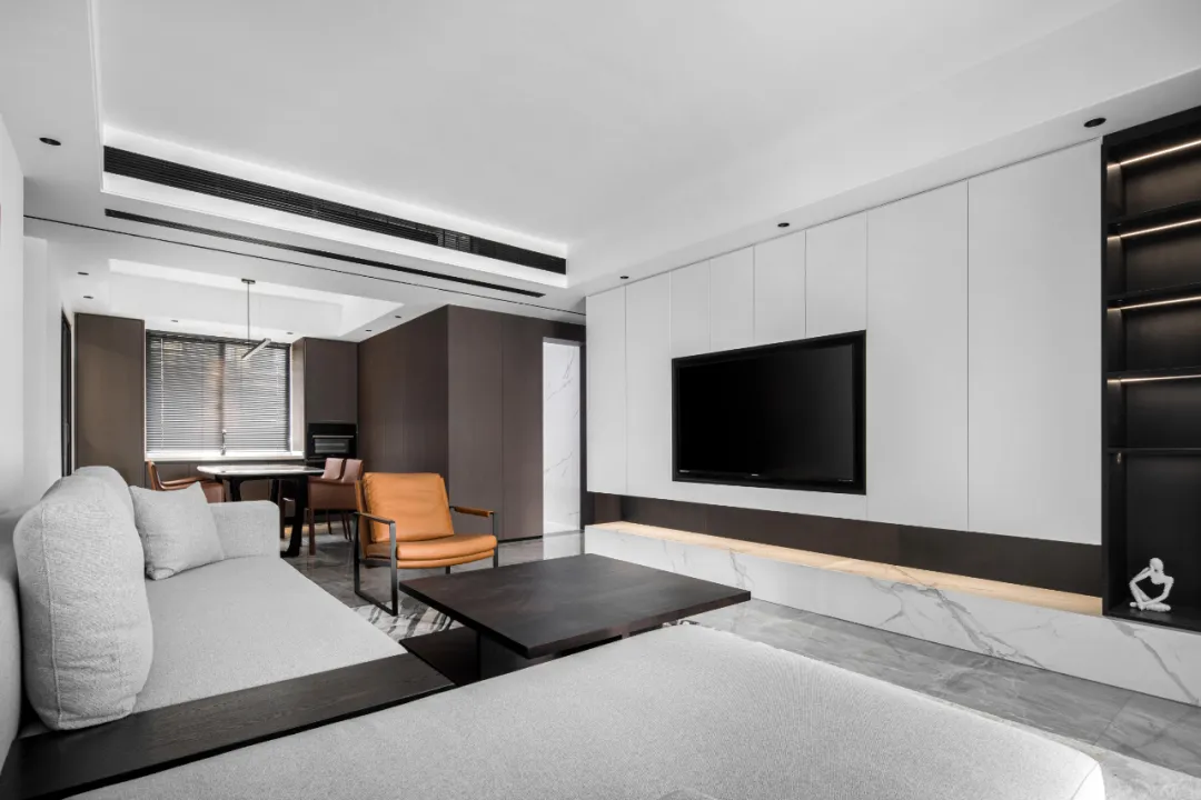 退休|140㎡意式私宅，极简让空间更分明