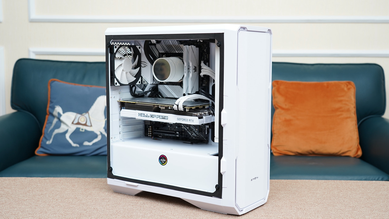 |光污染终有审美疲劳时，打造一台与众不同的高颜值、高性能电脑主机