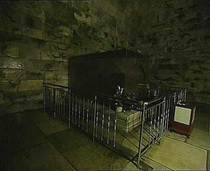 乾隆|乾隆带皇后下江南，两人半路吵架，乾隆大怒：生不临幸，死不陪葬