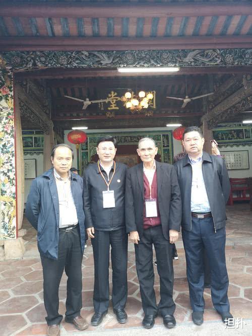 香港：父亲拥2千亿资产，却全捐给国家不给他留一分，他只能当司机谋生