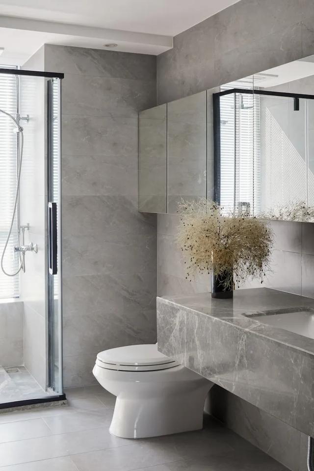 ：146㎡现代轻奢风，超大双盆主卫生间，享受奢华居住体验