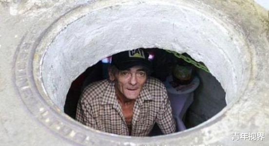 ##两口子住在下水道，一住就是22年，看到装修后我承认我羡慕了！