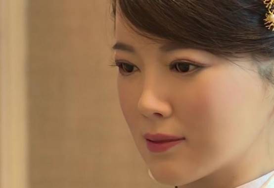 机器人|“女性机器人”在日本被抢购，体态逼真有温度，这一功能被人看重