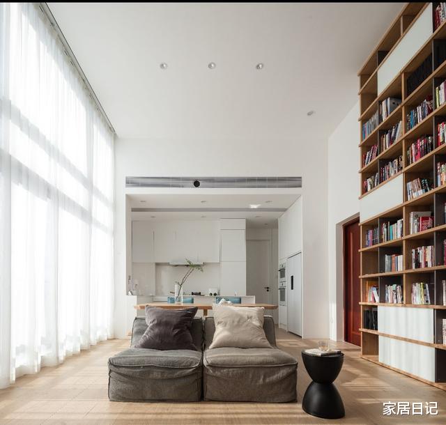 |头一次见厨房不贴瓷砖的!整块白板上墙,功能实用美极了