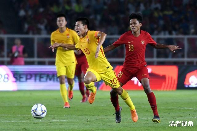 国足■4-0！国足热身赛踢疯了：15分钟狂轰3球，前中超劲旅爆冷遭血洗!