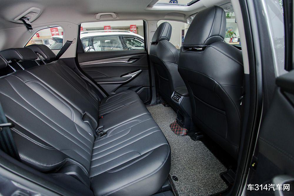「长安汽车」同为“PLUS” 荣威RX5 PLUS对比长安CS75 PLUS，谁更值得买？