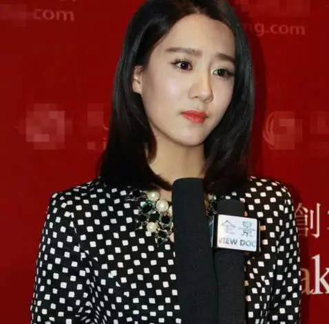 [甄嬛传]都是出演甄嬛传，剪秋一炮而红片约不断，她却空有皮囊被遗忘