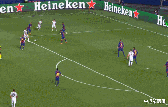 拜仁慕尼黑|8连斩!第14球!31岁拜仁锋霸又爆发,完胜梅西,有望打破C罗纪录