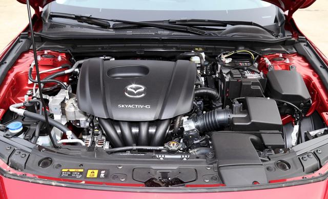 [大众汽车]10万元合资入门紧凑级家轿对比，别克英朗/昂克赛拉选择谁？