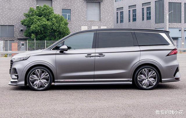 【丰田埃尔法】荣威“IM8”正式量产，号称最接近埃尔法的MPV，仅颜值足以秒杀后者！