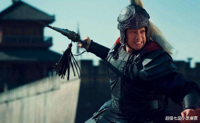 关羽|关羽一生高傲，武功能入他法眼的有4个，但他最忌惮的还是此人！