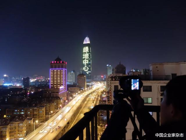 项目停工、质量投诉、负债高……水逆一年的绿地，还能逆袭吗？