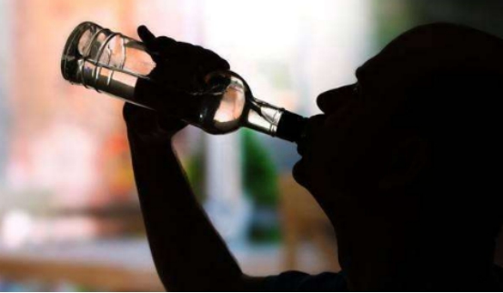 高血压|高血压人群除了少吃盐,这两种食物也要少吃,血压更稳定