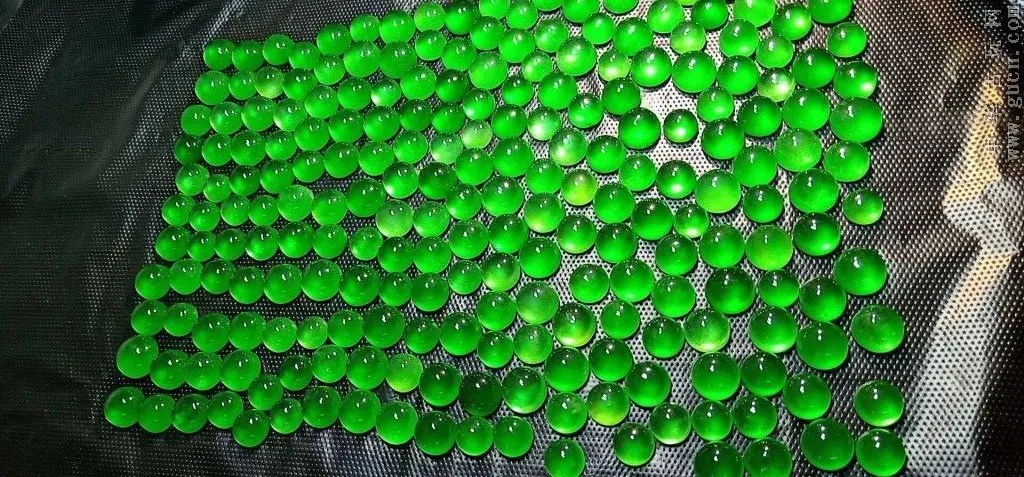 『翡翠』翡翠蛋面多厚最好？戒面如何挑选?