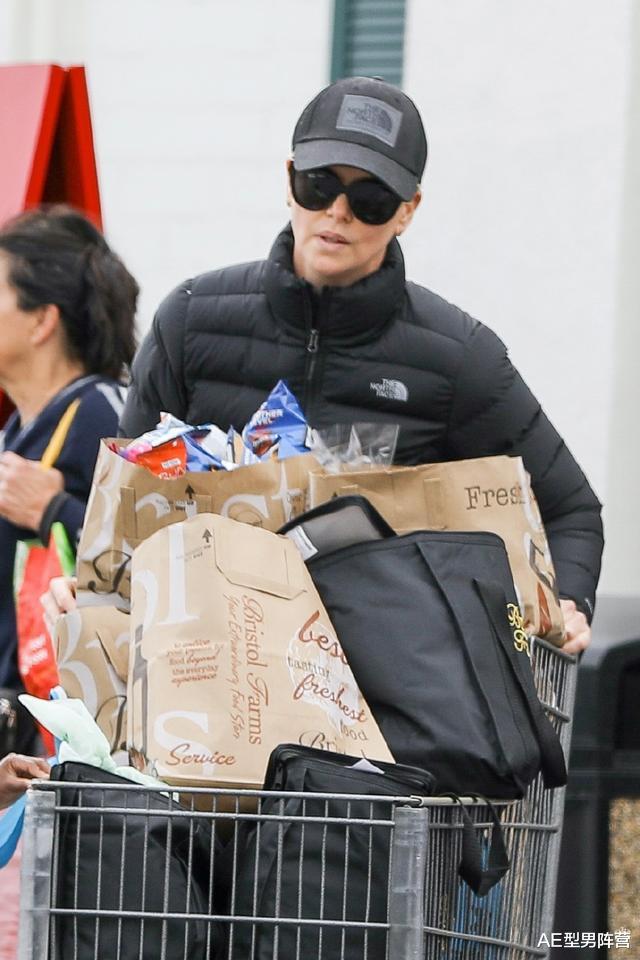 【贾斯汀·比伯】疫情下的欧美明星！花式防疫大盘点，被贾斯汀·比伯和卡迪·B圈粉