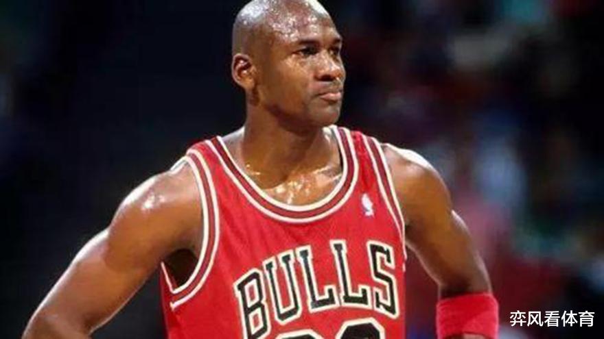 「迈克尔·乔丹」乔丹是84年探花秀，生涯32292分5633助攻6672篮板，那状元呢？