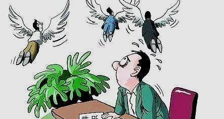 「」教师抱怨工资太低!网友:工资低那就别干啊!校长:好老师真的走完了!