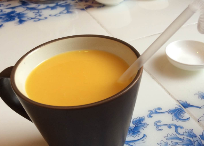 [烧烤]玉米汁在家也能做吗？妈妈经常这样操作，味道浓郁无添加