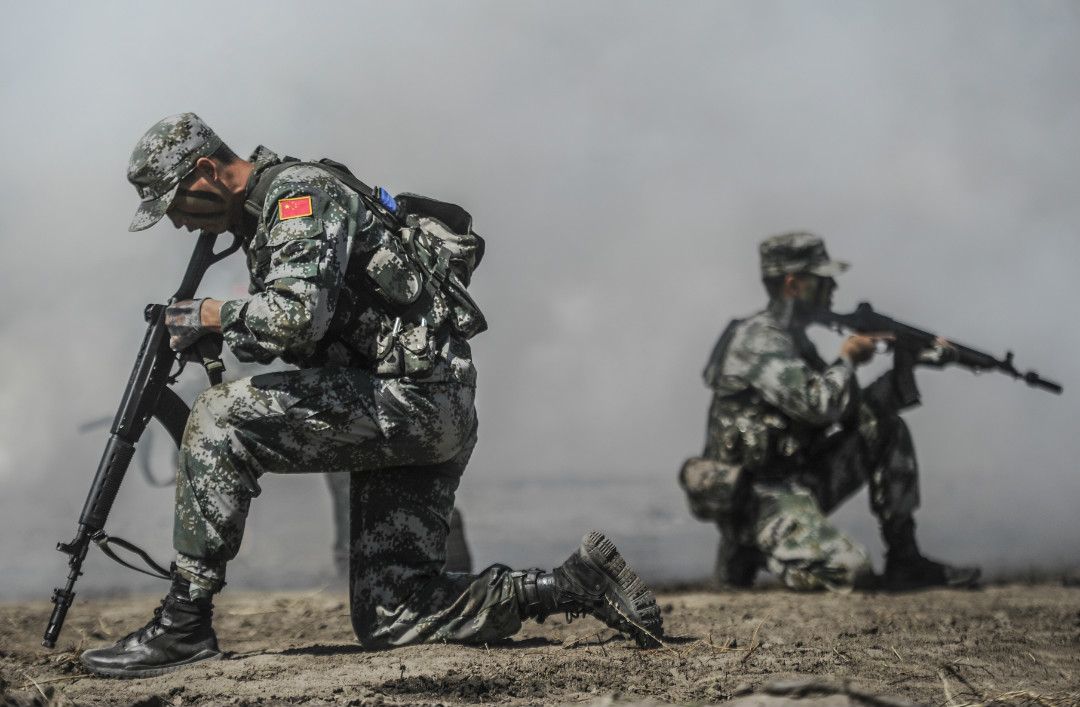 「歼-15」美国眼中的四大军事强国，印度也上榜，中国排名太意外