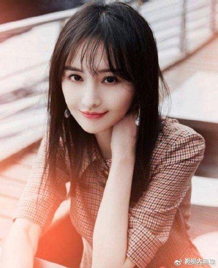 郑爽■肖战郑爽合作虐恋仙侠剧《重紫》,网友:娱乐圈越黑越火的演员也就这俩了!